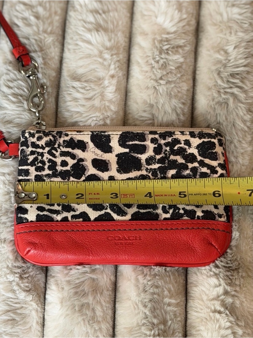 Coach Red Leather & Black Leopard Print Wristlet Clutch Pouch Hang Tag Zip Strap - Picture 8 of 9